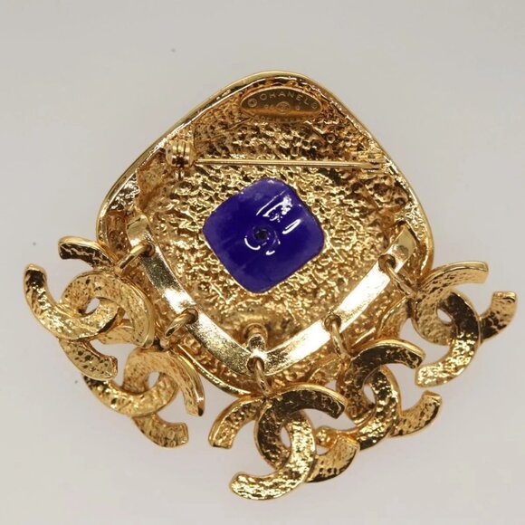 CHANEL Brooch metal Gold CC Auth BA1258AM